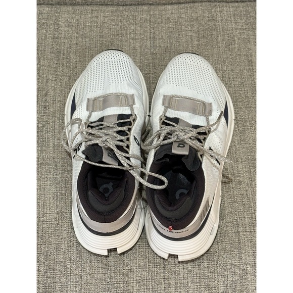 Women's On Cloudnova Sneakers White/Gray Size 8.5 - Picture 5 of 8